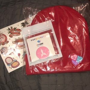 Jeffree Star Beanie pop socket & stickers bundle